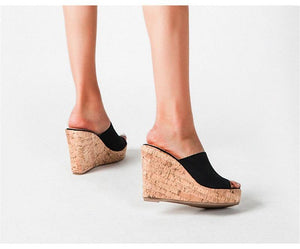 Eilyken Platform Slippers - The Trendy