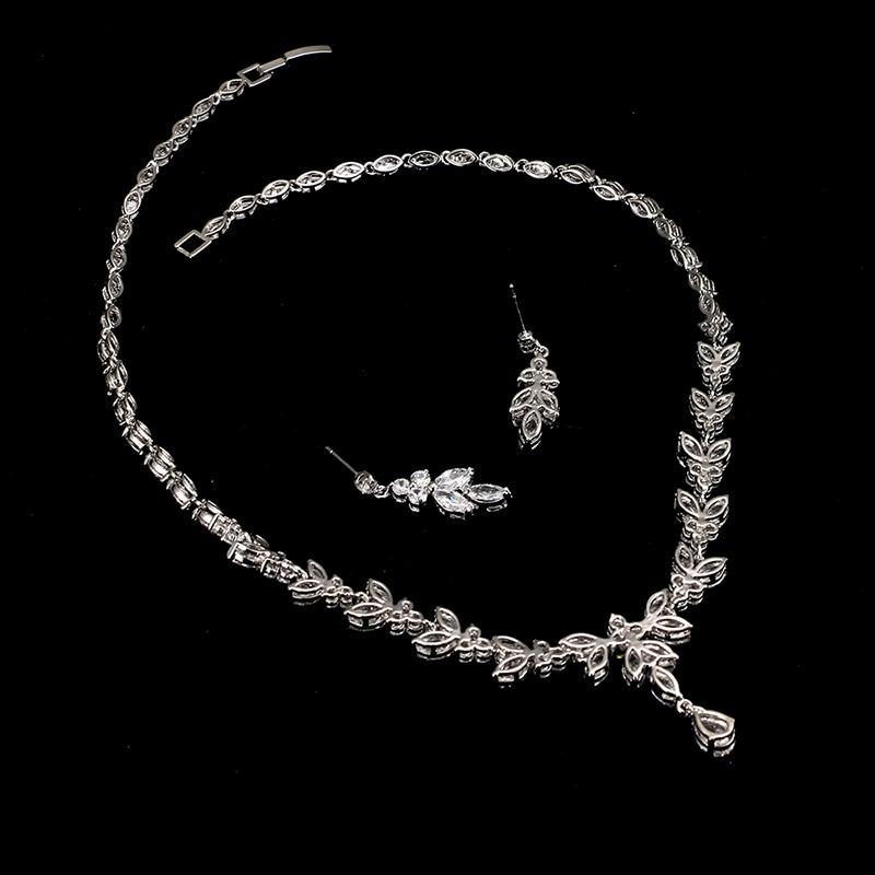 Emmaya Exquisite Women Stud Earrings & Necklace - The Trendy